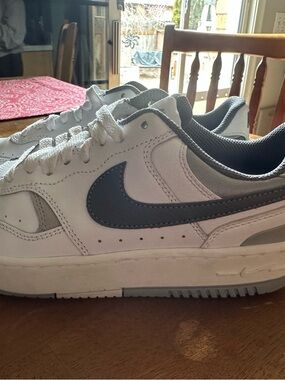 Nike Women’s Gamma Force White and Grey Low-Top Sneakers